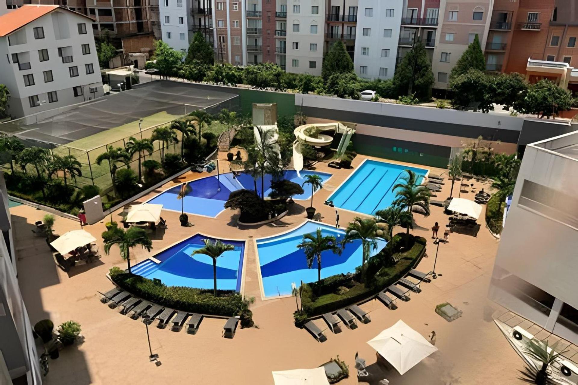 Apto Em Com Ampla Area De Lazer E Linda Vista