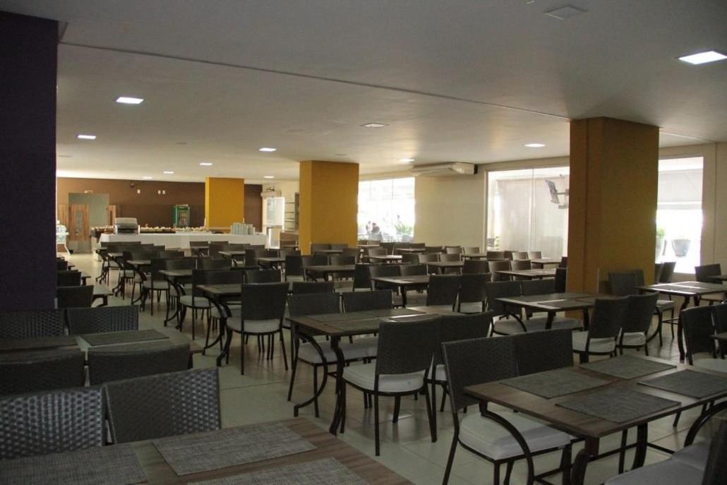 Apto Em Com Ampla Area De Lazer E Linda Vista *